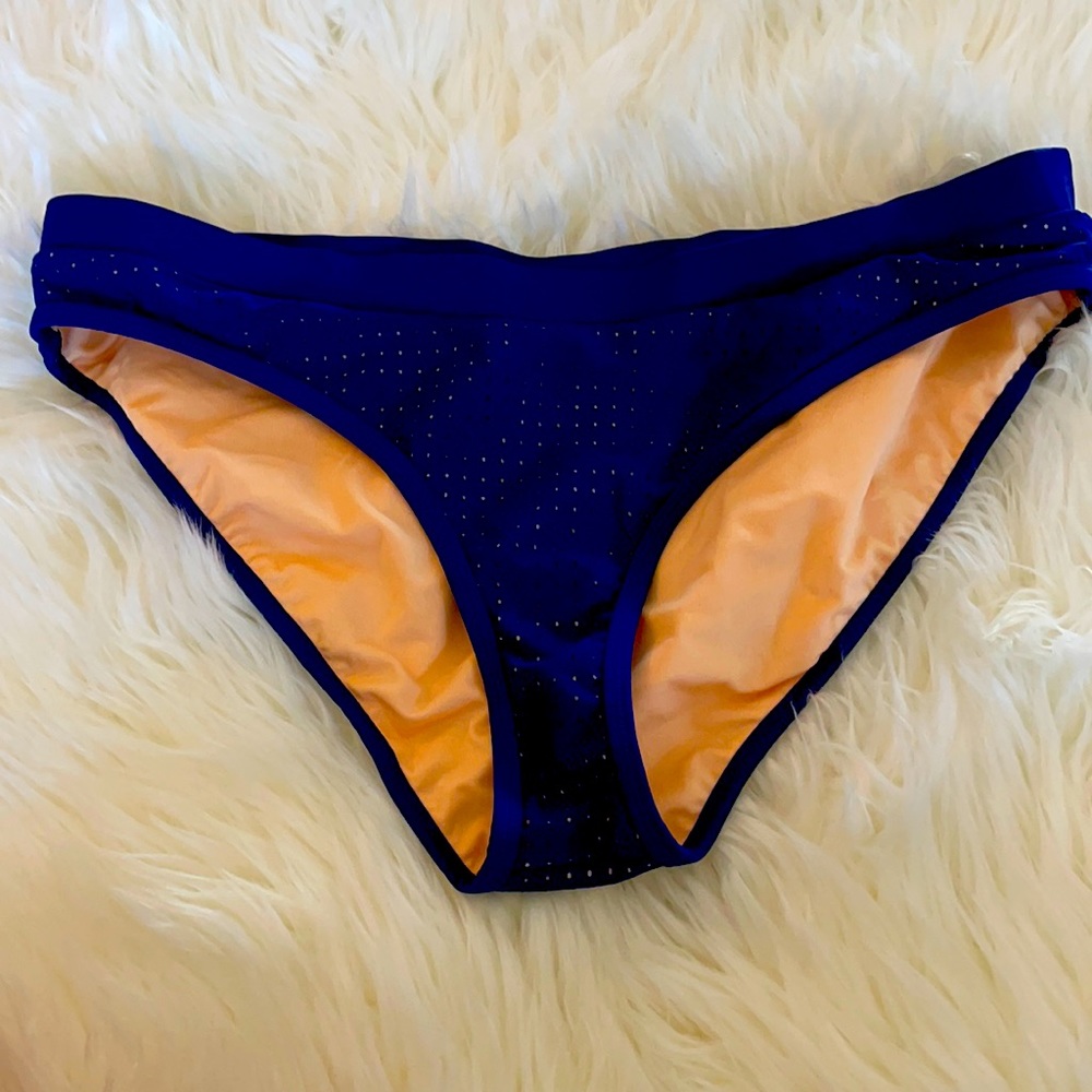 Deep Purple Swim bottoms Large, NWOT